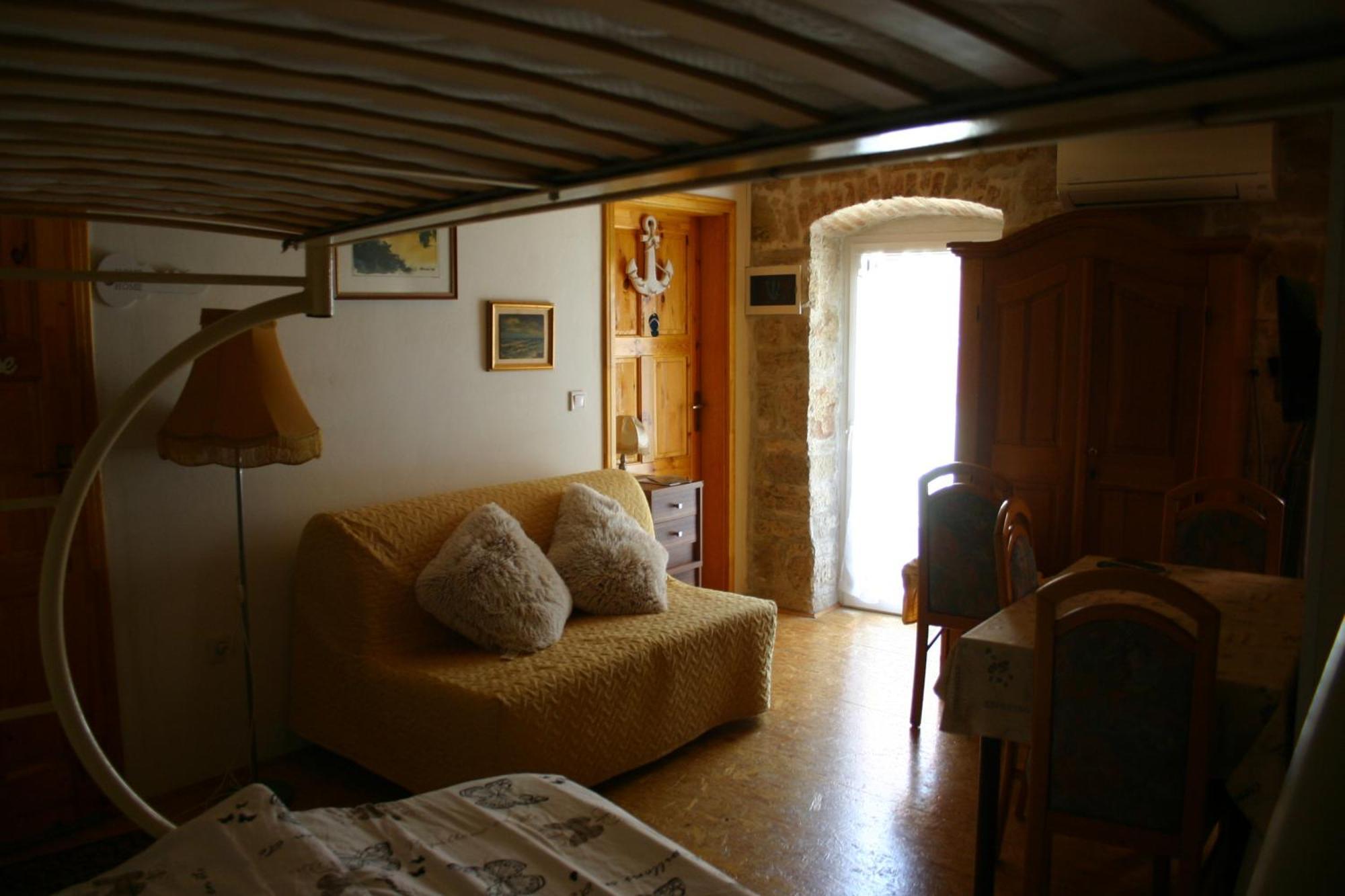 Studio Apartment La Maison De Catherine Rovinj Exterior foto
